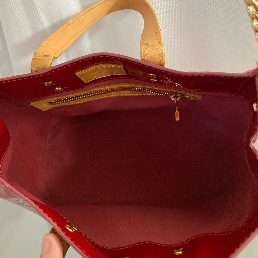 Authentic Louis Vuitton monogram Vernis PM Reade small tote. Cute! - Picture 5 of 16